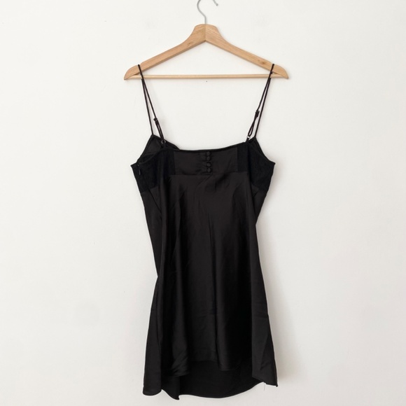 Urban outfitters lace detailed slip dress - Picture 7 of 8